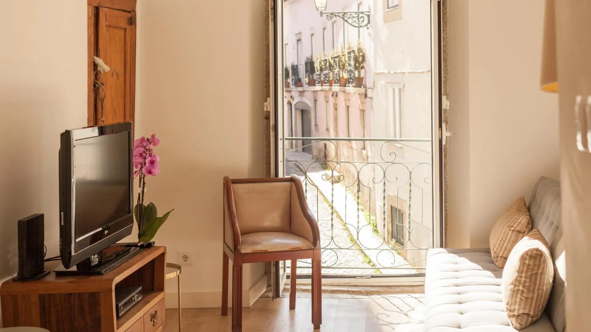 Appartamento Flh Portuguese Soul Flat With Terrace Lisbona